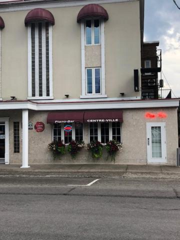 Auberge Centre Ville Saguenay Exterior photo